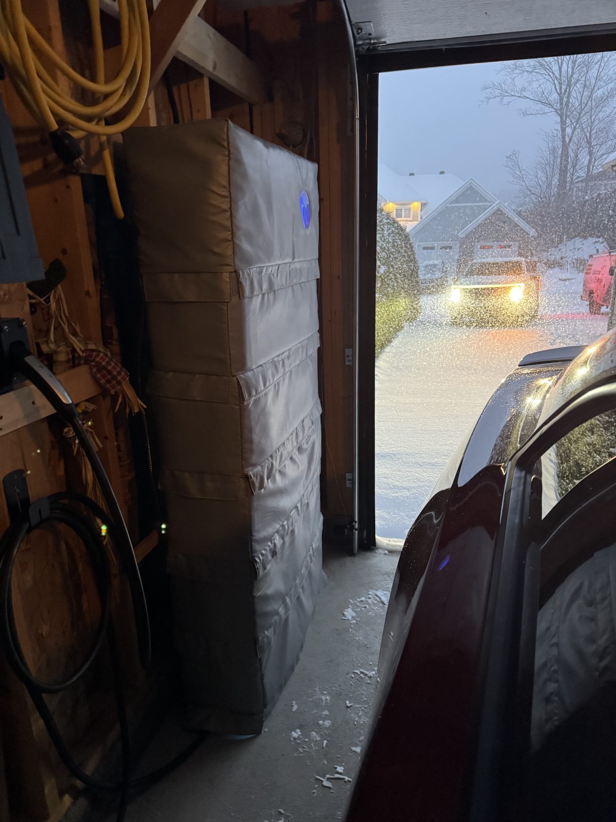 Sigenergy system with a winter cover, allowing it to operate in temperatures as low as −40°C.